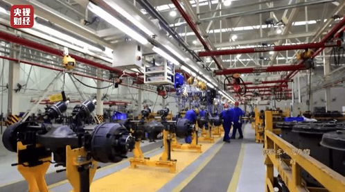 紅色財經(jīng) 信物百年 第六十四集丨山溝溝誕生的汽車廠 遠銷80多個國家和地區(qū) 一盞馬燈,照亮新中國汽車工業(yè)體系之路